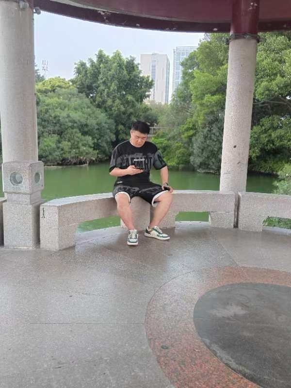 不善挽留的第一张照片--顺昌相亲网